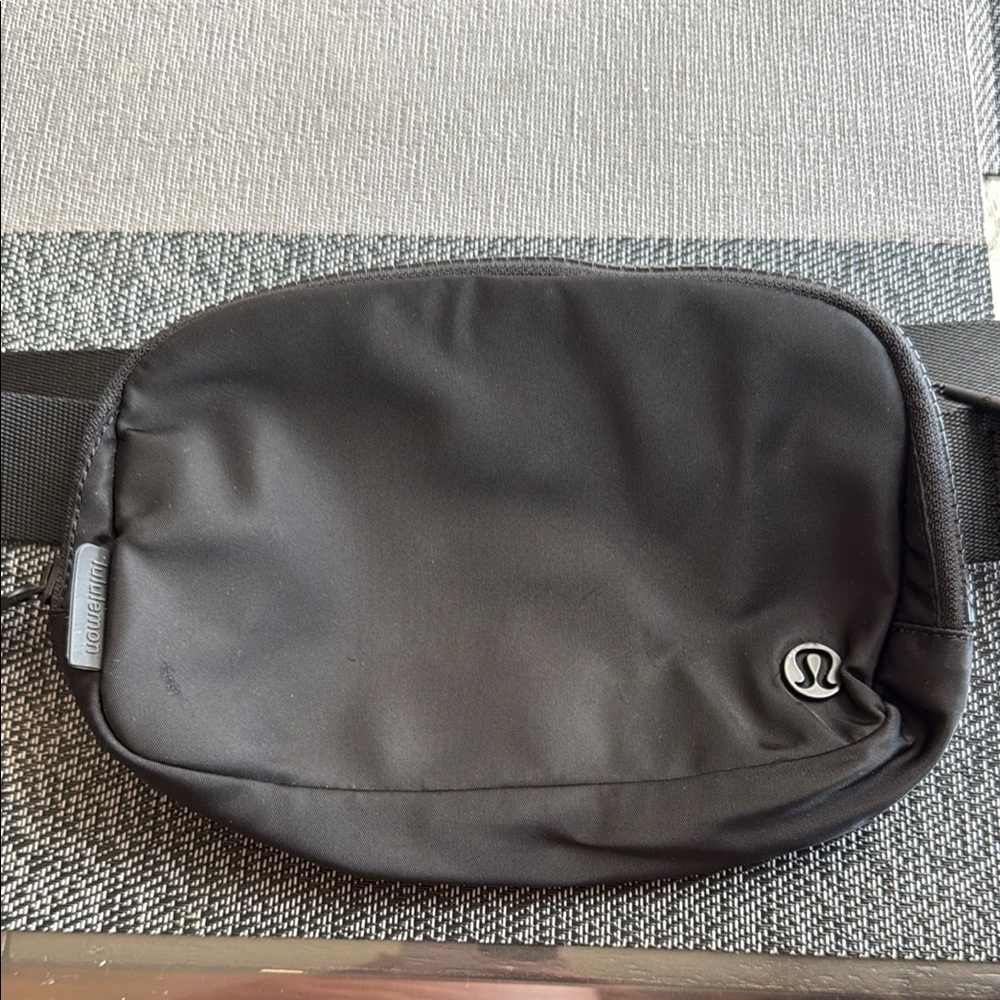 lululemon athletica Black Belt Bag Sleek Design